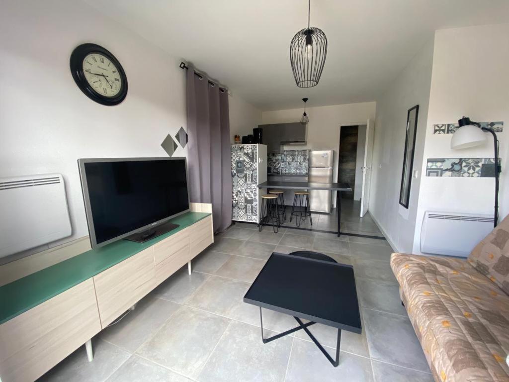 Studio avec extérieur ombragé Saint-Marcel-lès-Valence Exterior foto